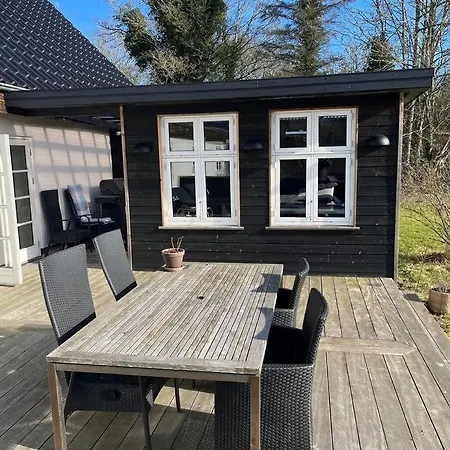Dejligt Stort Hus Med * Ålbæk