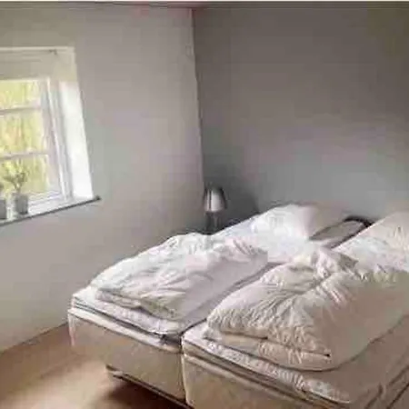 Dejligt Stort Hus Med Dom wakacyjny