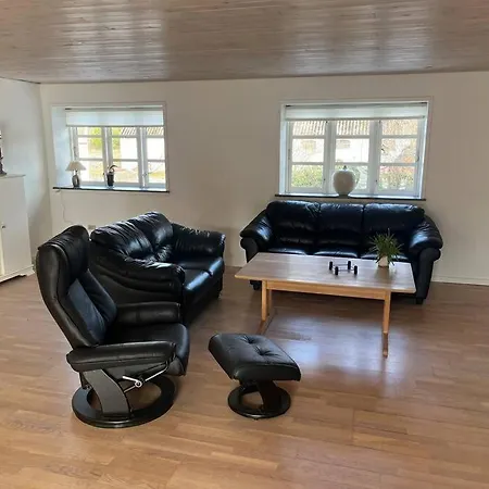 Dejligt Stort Hus Med Holiday home Aalbaek